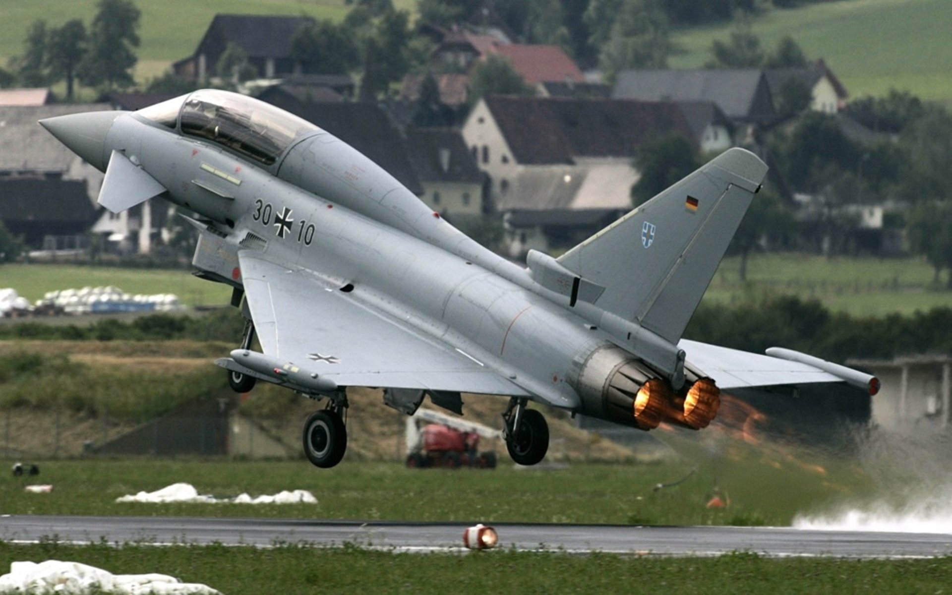 “广州队为青训基金注入资金,建设未来之星”,广州青训俱乐部